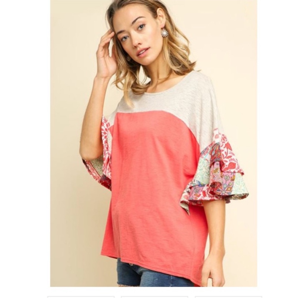 Umgee Top Size Small With Patchwork Ruffle Sleeves - image 5